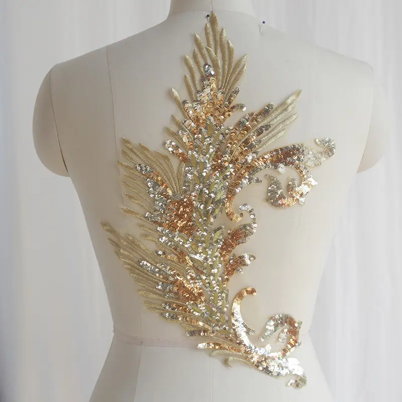 LS332 paillettes de polyester dorée brodée, patchs appliqué en dentelle